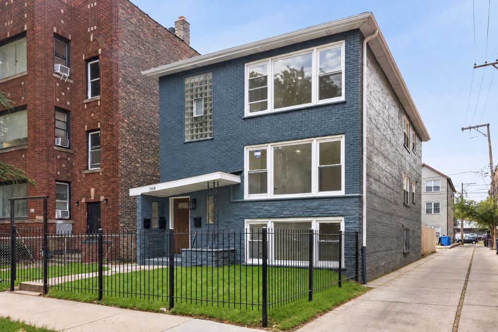 7914 S Essex Avenue, Chicago, IL 60617 — photo 2