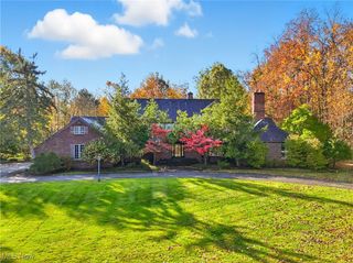 1029 Hillcreek Lane, Gates Mills, OH 44040