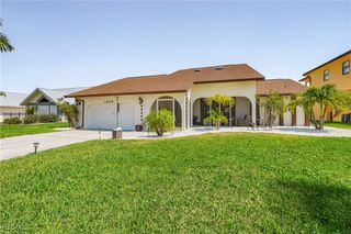 1405 El Dorado PKWY W, Cape Coral, FL 33914