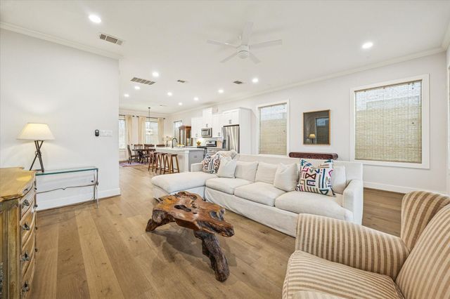 1005 Bunton Street, Houston, TX 77009