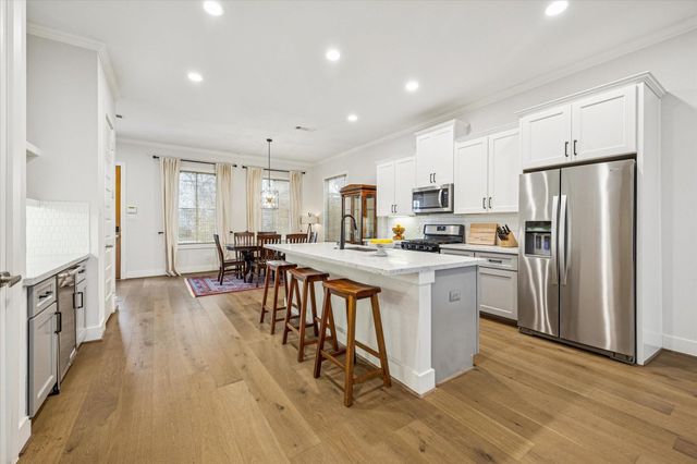 1005 Bunton Street, Houston, TX 77009