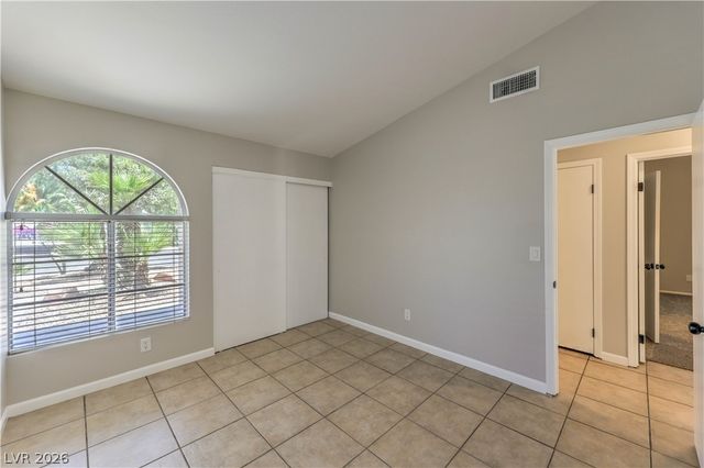 2007 GLISTENING SANDS Drive, Las Vegas, NV 89119