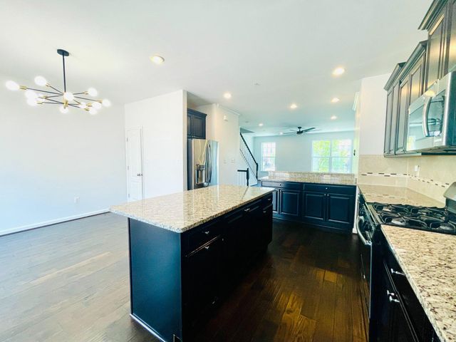 7120 BEAUMONT PL, Hanover, MD 21076