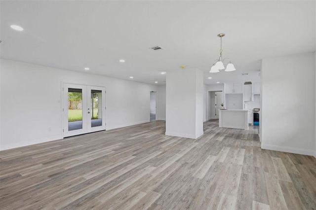 1207 Matilda Street, Westlake, LA 70669