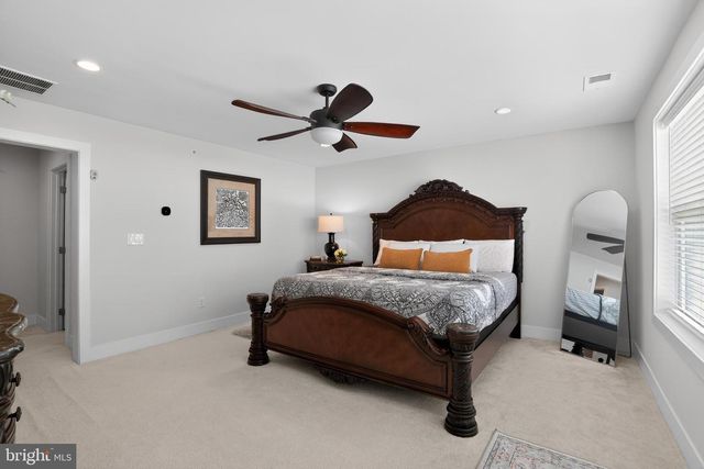 214 IRIS LN, Chester Springs, PA 19425