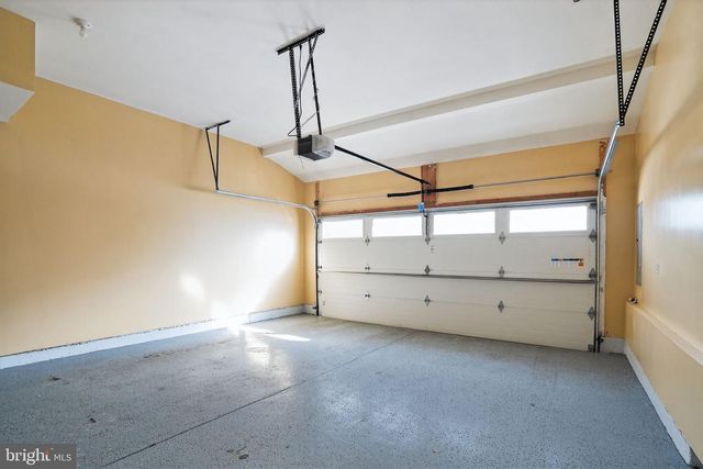 214 IRIS LN, Chester Springs, PA 19425