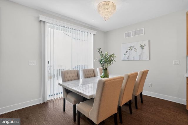 214 IRIS LN, Chester Springs, PA 19425