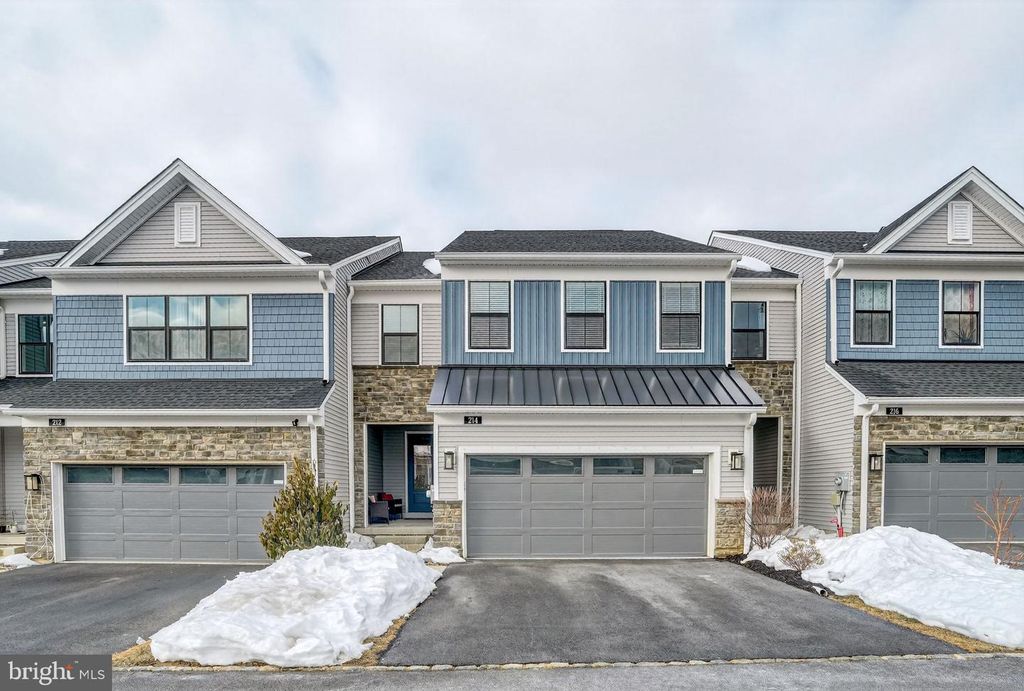 214 IRIS LN, Chester Springs, PA 19425