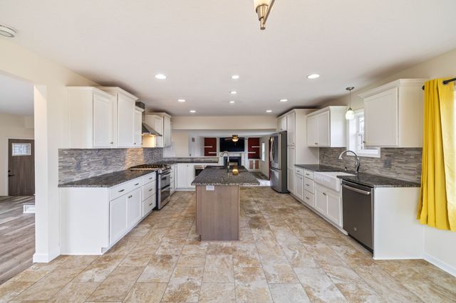 3049 Cumming Avenue, Cumming, IA 50061