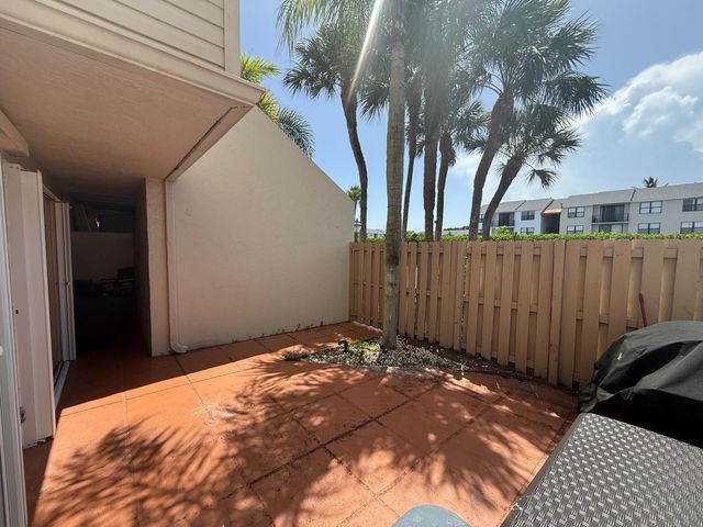 612 Executive Center Drive 107, West Palm Beach, FL 33401
