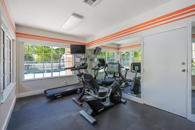 612 Executive Center Drive 107, West Palm Beach, FL 33401