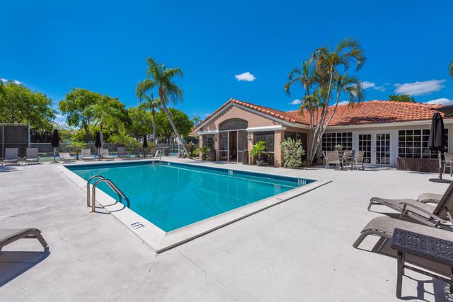 612 Executive Center Drive 107, West Palm Beach, FL 33401