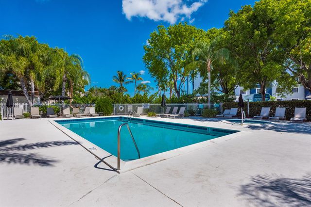 612 Executive Center Drive 107, West Palm Beach, FL 33401