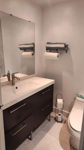 200 177 DR 115, Sunny Isles Beach, FL 33160