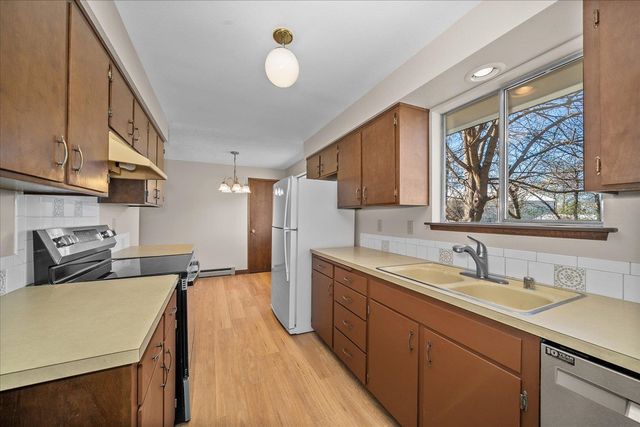 2415 N Myrtle St, Spokane, WA 99217