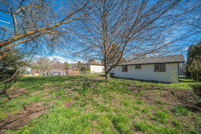 2415 N Myrtle St, Spokane, WA 99217