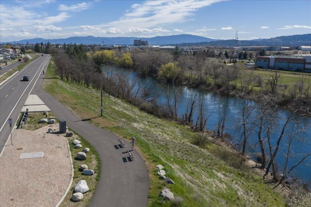 2415 N Myrtle St, Spokane, WA 99217