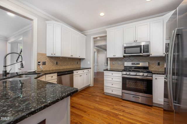 214 Towne Ridge Lane, Chapel Hill, NC 27516