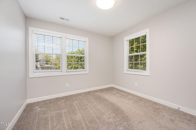 214 Towne Ridge Lane, Chapel Hill, NC 27516