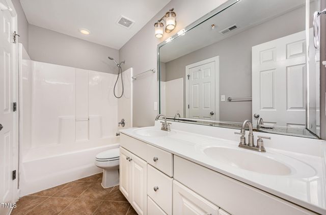 214 Towne Ridge Lane, Chapel Hill, NC 27516