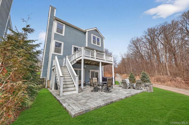 101 Hitching Post Lane, Yorktown Heights, NY 10598