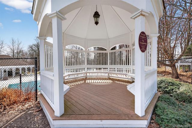 101 Hitching Post Lane, Yorktown Heights, NY 10598