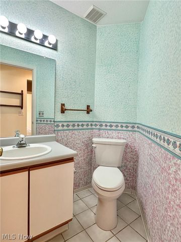 7679 Creekwood Drive, North Royalton, OH 44133