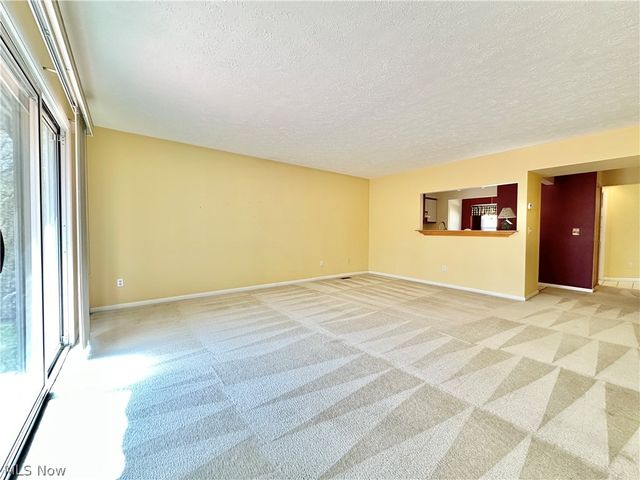 7679 Creekwood Drive, North Royalton, OH 44133
