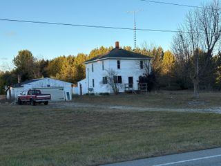 1328 W Sugar Grove Road, Scottville, MI 49454