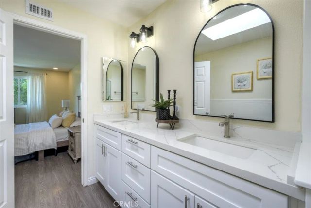 22196 Caminito Zaragoza, Laguna Hills, CA 92653