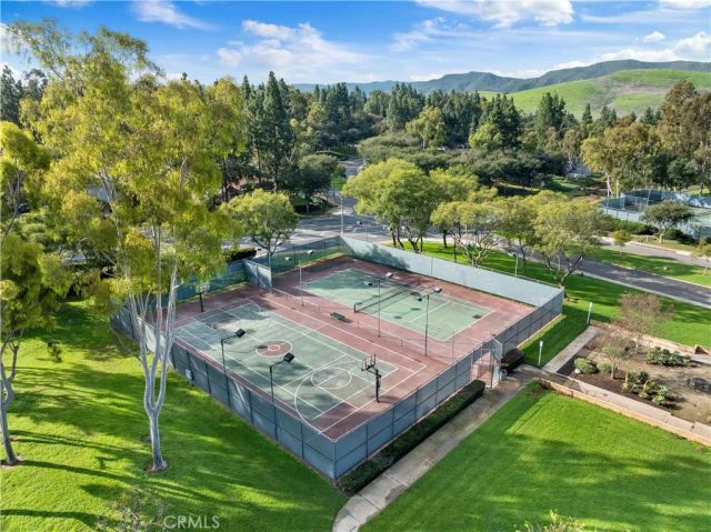 22196 Caminito Zaragoza, Laguna Hills, CA 92653