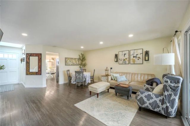 22196 Caminito Zaragoza, Laguna Hills, CA 92653
