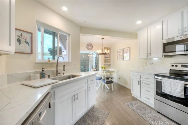 22196 Caminito Zaragoza, Laguna Hills, CA 92653