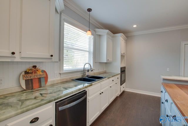7408 Hickory Hill Lane, Huntsville, AL 35802