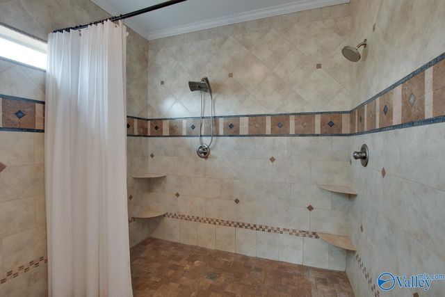 7408 Hickory Hill Lane, Huntsville, AL 35802