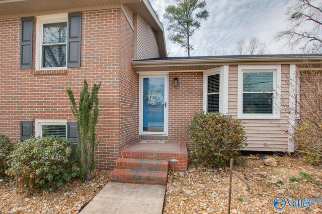 7408 Hickory Hill Lane, Huntsville, AL 35802