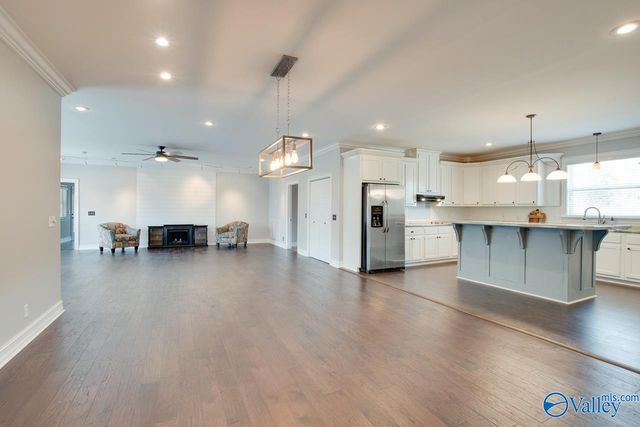 7408 Hickory Hill Lane, Huntsville, AL 35802