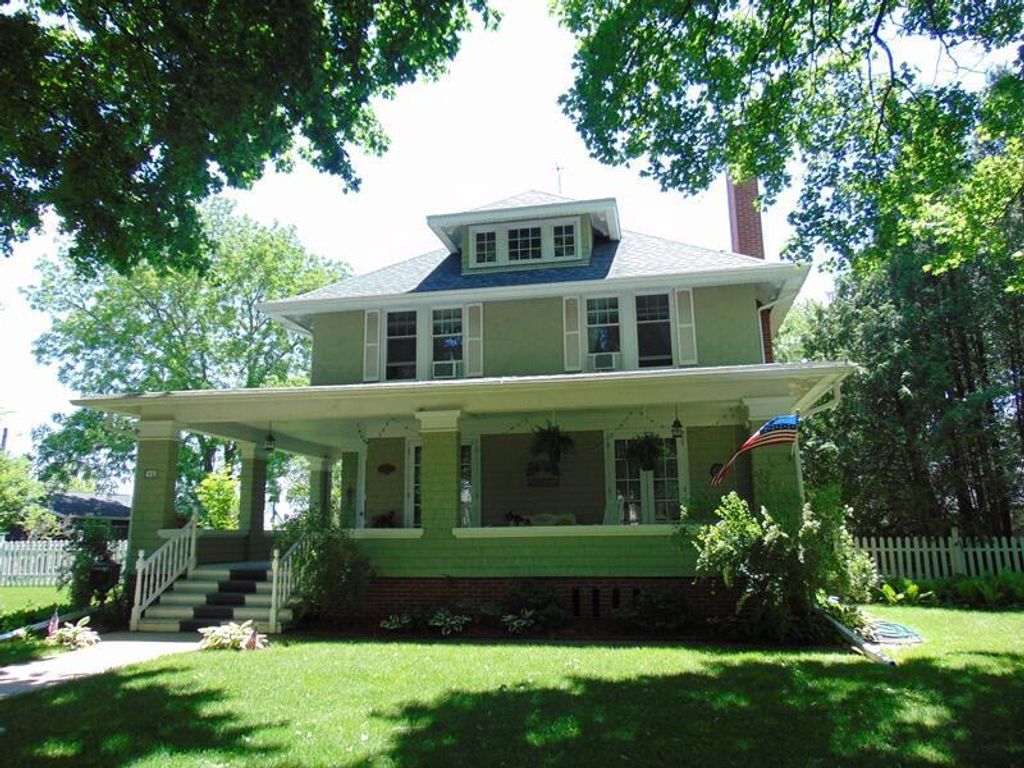19 Eastman STREET, Plymouth, WI 53073