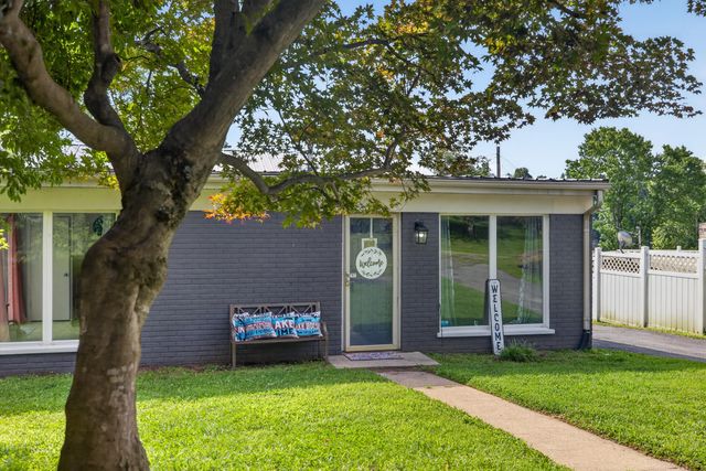 446 Lakeview Road, Harrodsburg, KY 40330