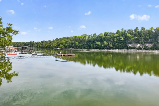 446 Lakeview Road, Harrodsburg, KY 40330