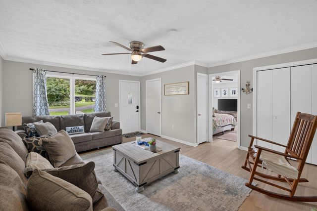 446 Lakeview Road, Harrodsburg, KY 40330