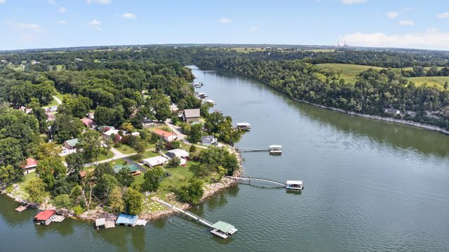 446 Lakeview Road, Harrodsburg, KY 40330