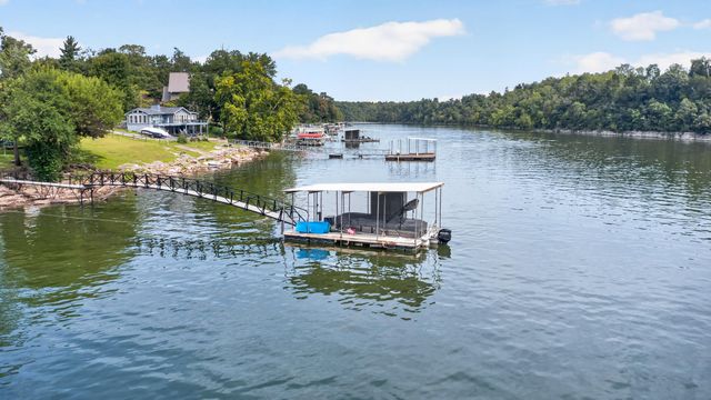 446 Lakeview Road, Harrodsburg, KY 40330