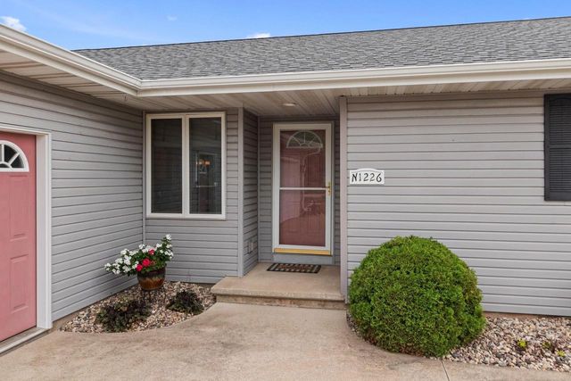 N1226 THRUSH DRIVE, Greenville, WI 54942