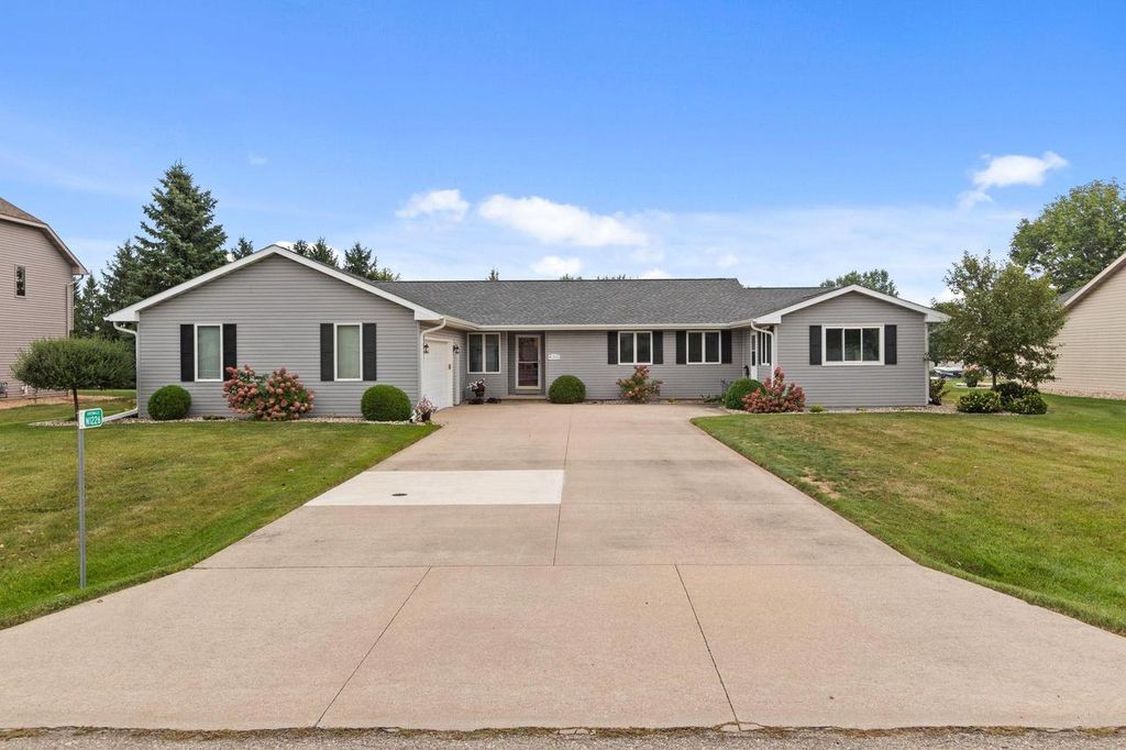 N1226 THRUSH DRIVE, Greenville, WI 54942