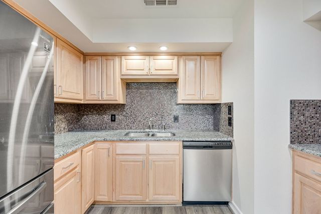 5200 Keller Springs Road 537, Dallas, TX 75248