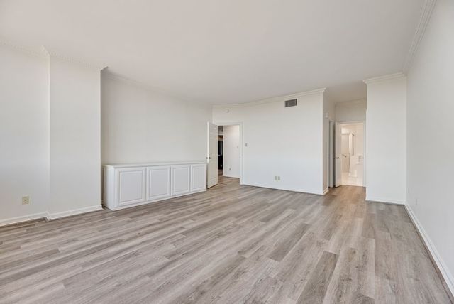 5200 Keller Springs Road 537, Dallas, TX 75248