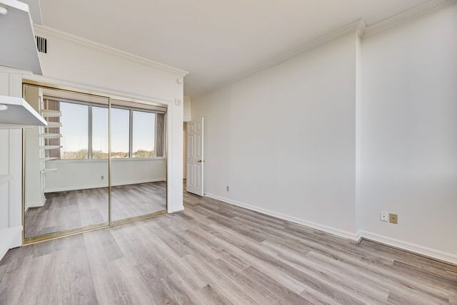 5200 Keller Springs Road 537, Dallas, TX 75248