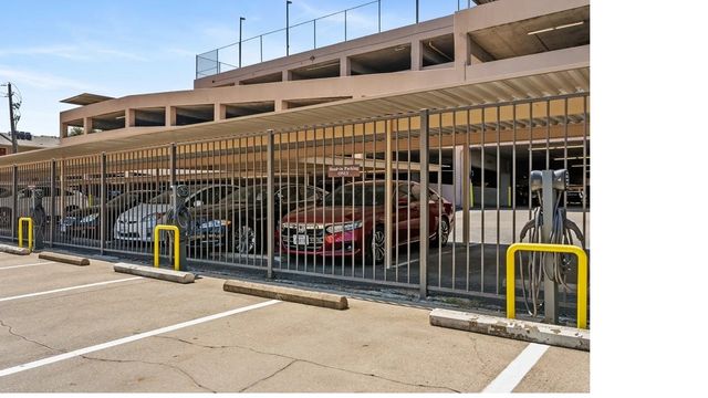 5200 Keller Springs Road 537, Dallas, TX 75248