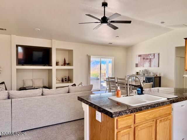 1147 White Oak Loop, Minden, NV 89423